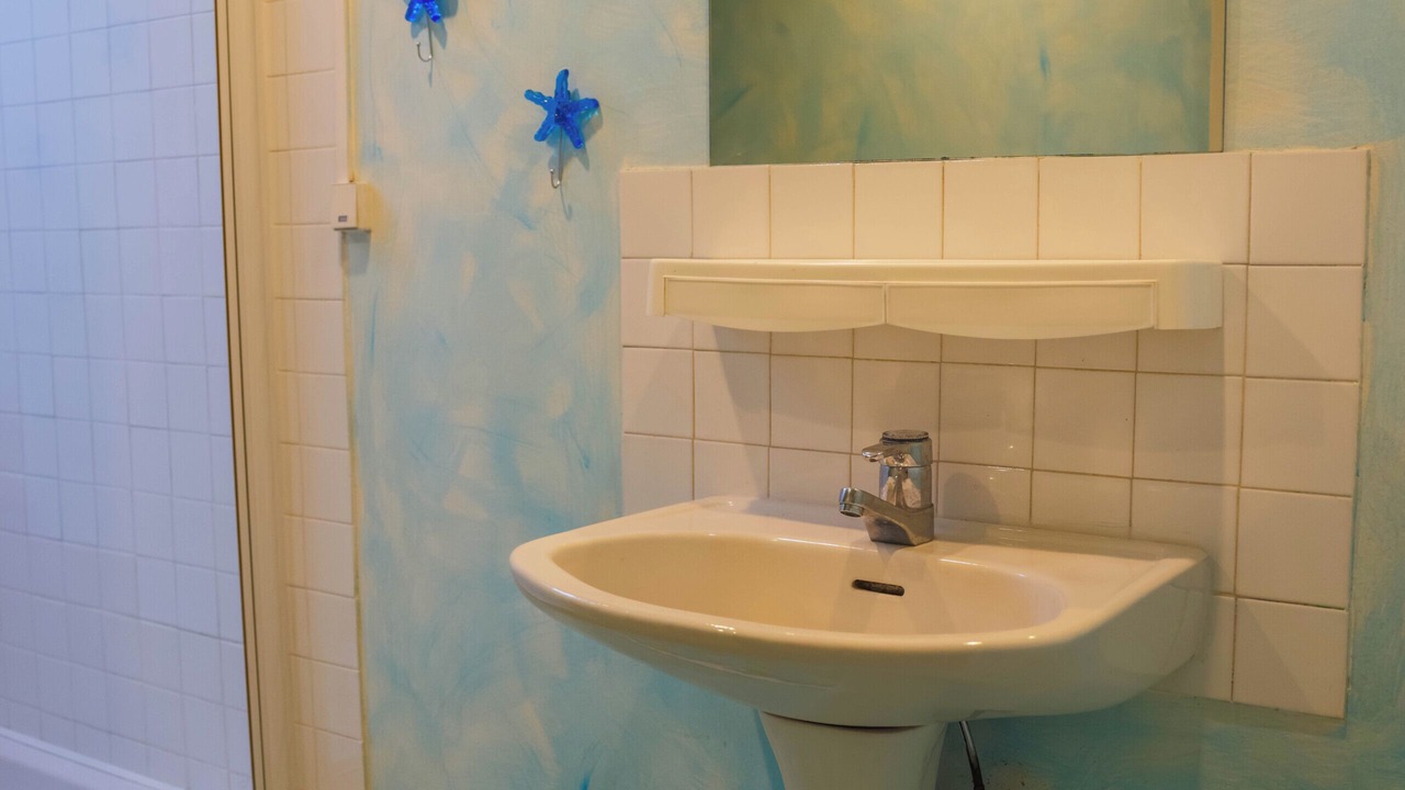 Photo of Bathroom in Genouilly