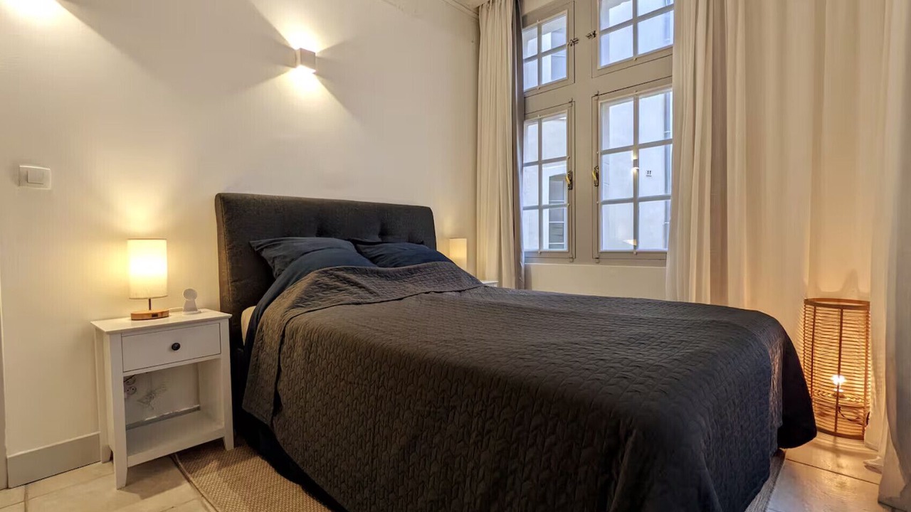 Photo of Bedroom in Nimes City Centre