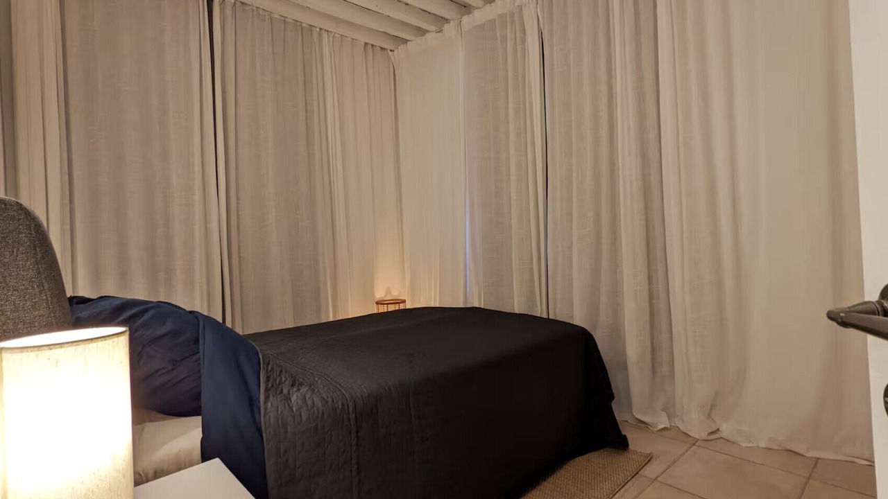 Photo of Bedroom in Nimes City Centre
