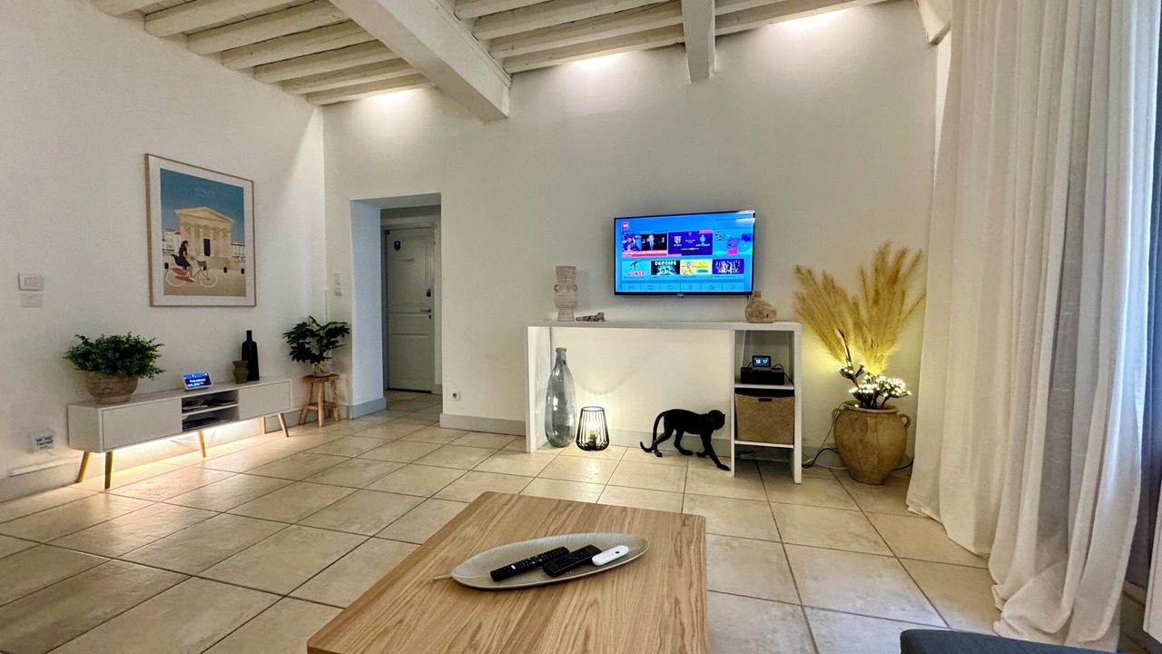 Photo of Livingroom in Nimes City Centre