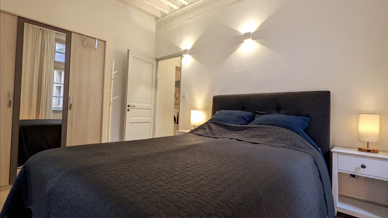 Photo of Bedroom in Nimes City Centre