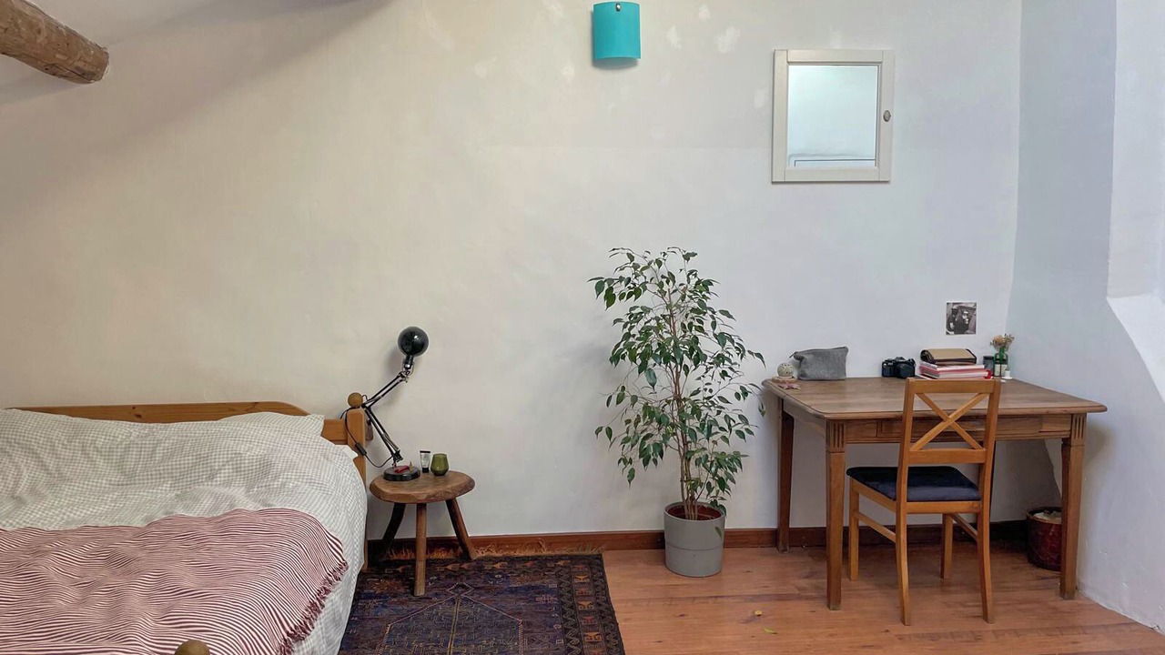 Photo of Bedroom in Claret