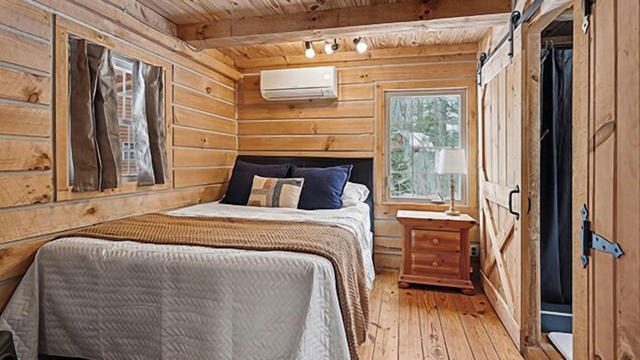 Photo of Bedroom in Harbert