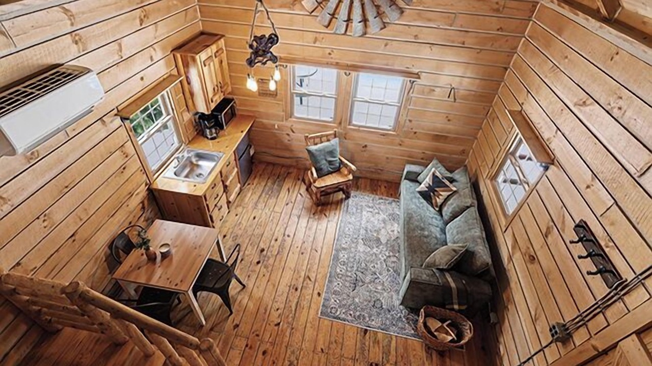 Photo of Livingroom in Harbert