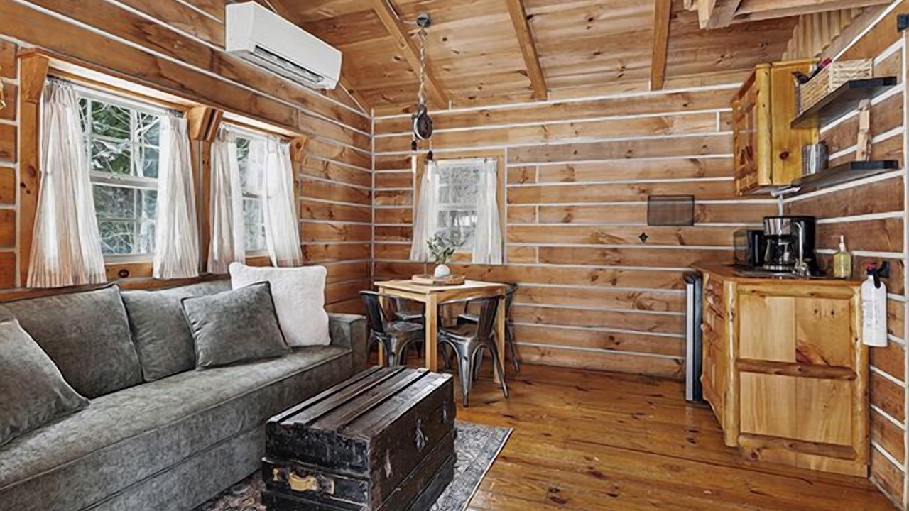 Photo of Livingroom in Harbert