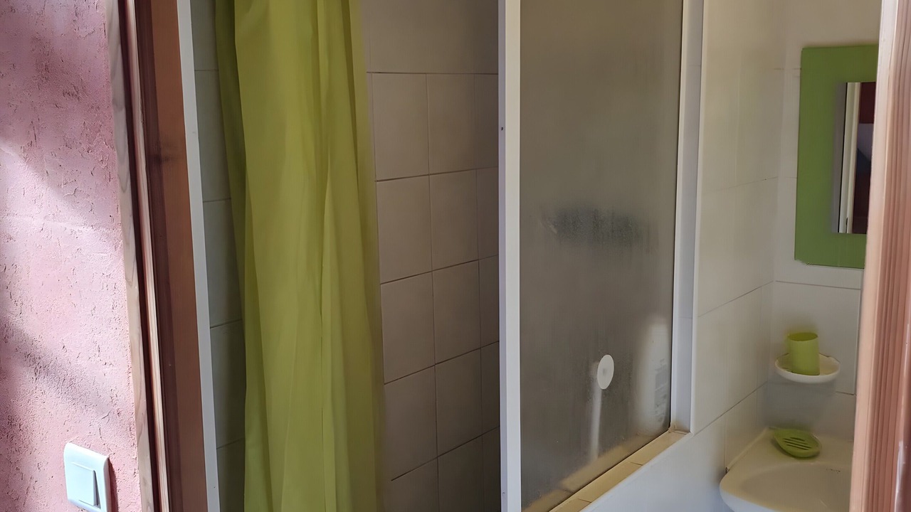 Photo of Bathroom in Autignac