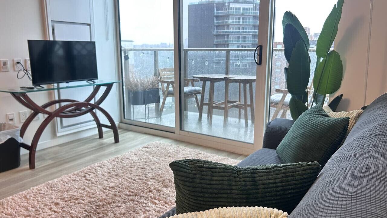 Photo of Livingroom in Hintonburg