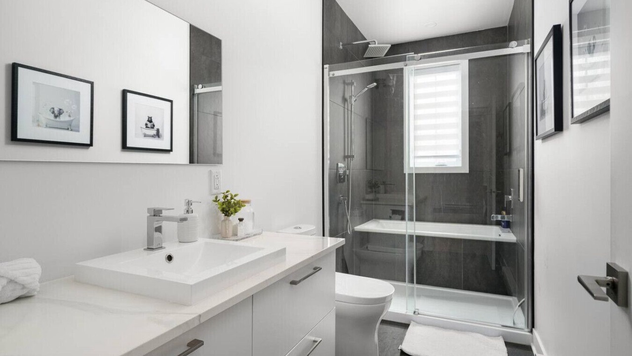 Photo of Bathroom in Mirabel