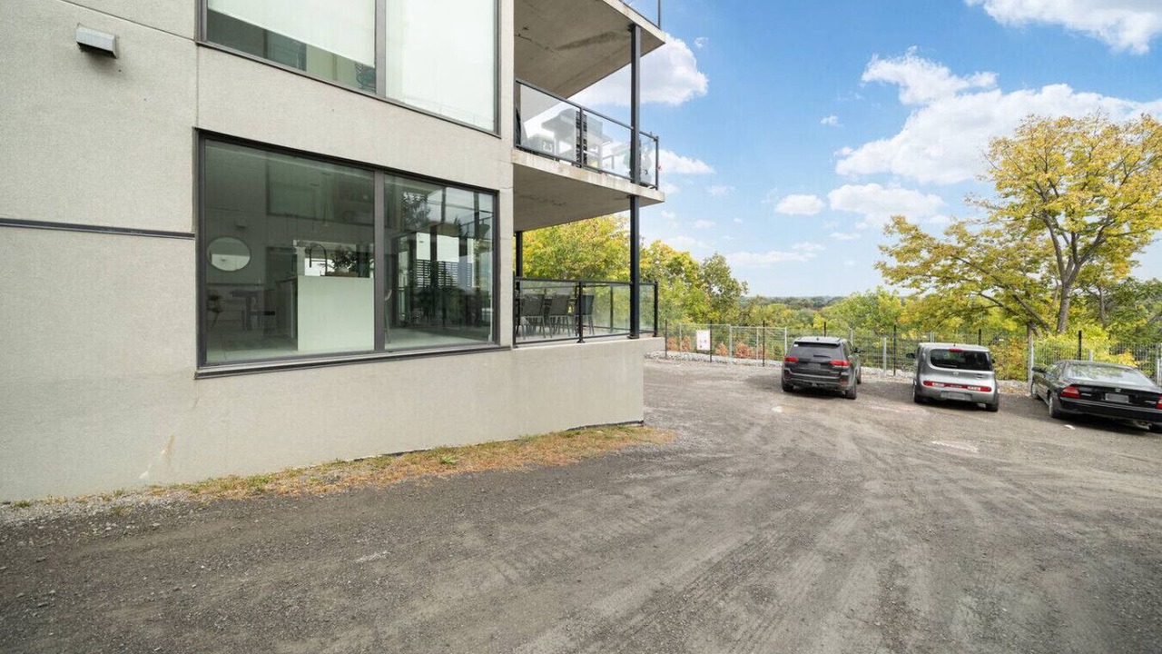 Photo of Outdoor in Laval