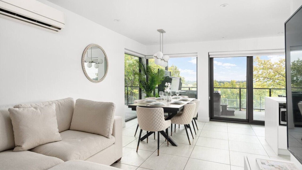 Photo of Livingroom in Laval