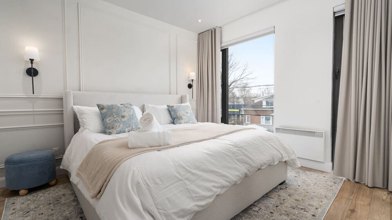 Photo of Bedroom in Laval