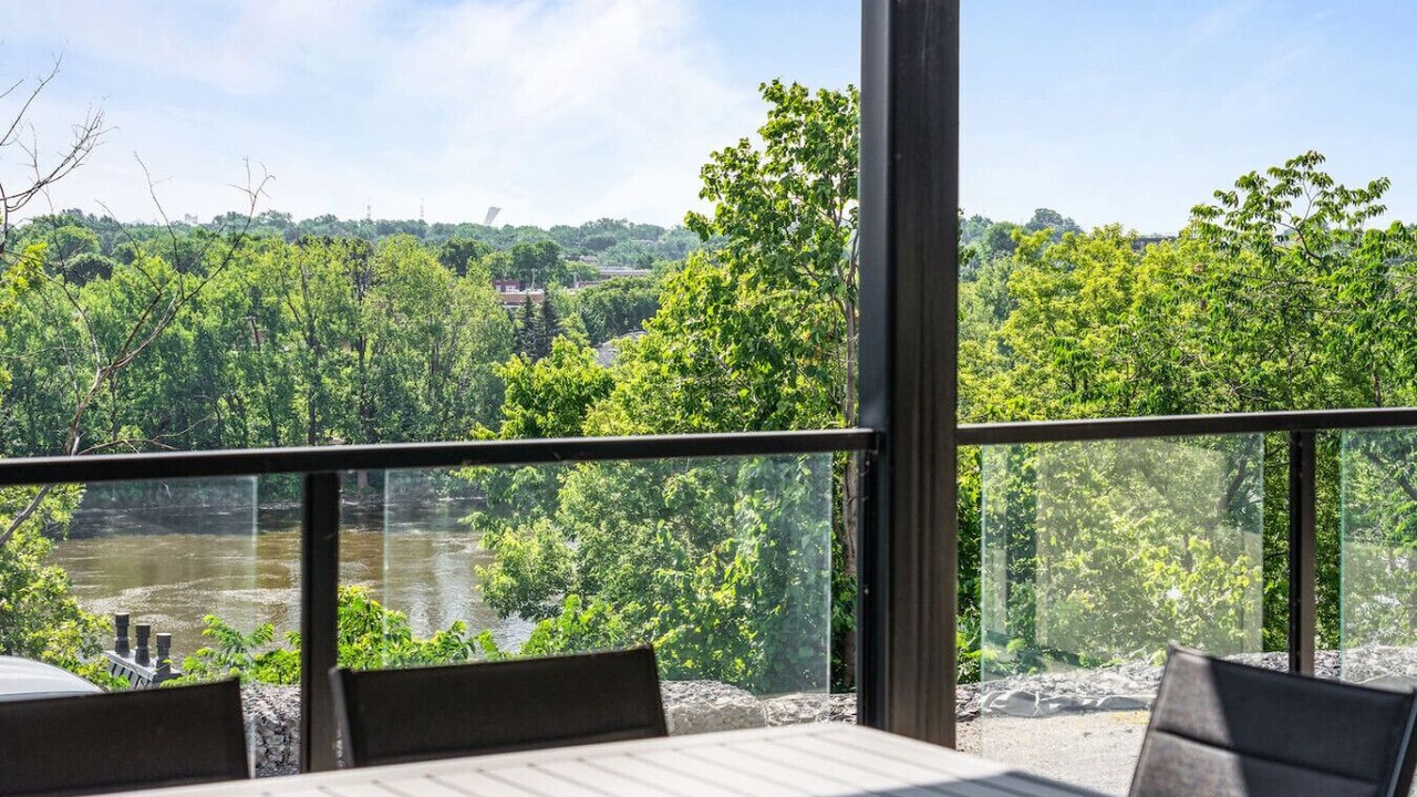 Photo of Outdoor in Laval