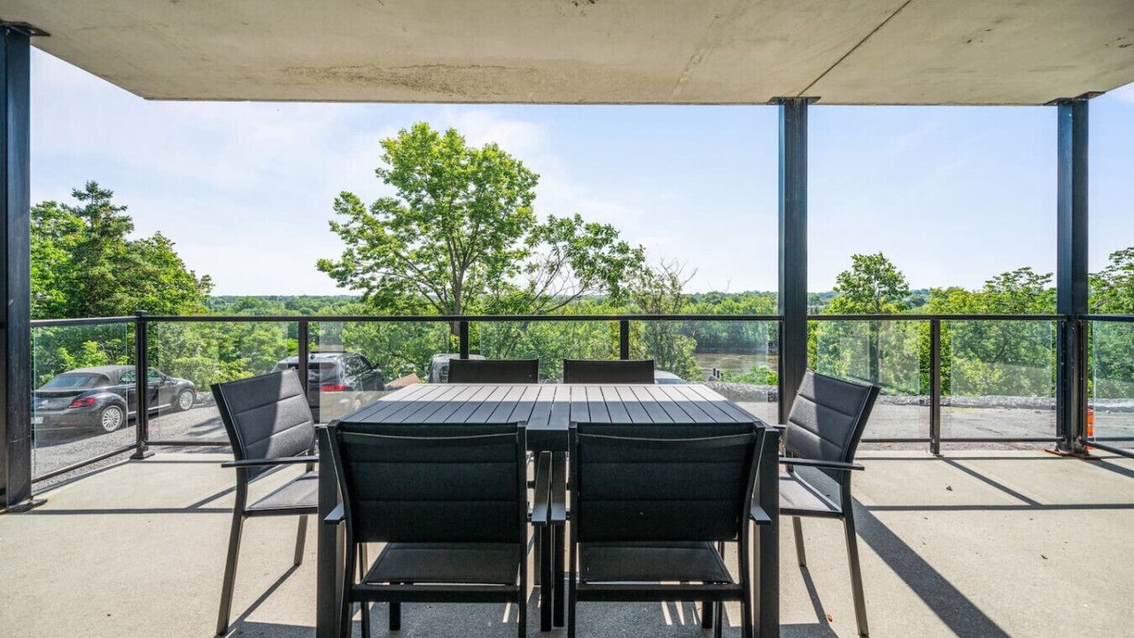 Photo of Outdoor in Laval