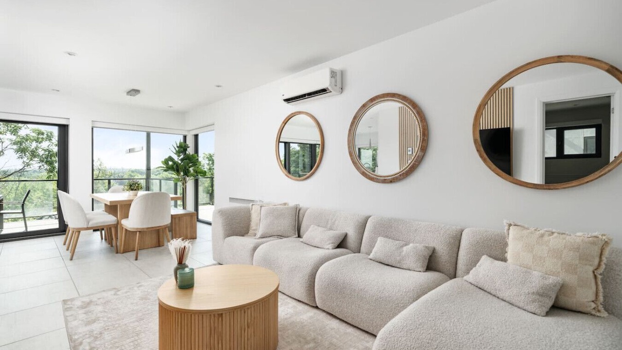 Photo of Livingroom in Laval