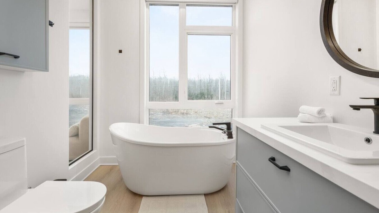 Photo of Bathroom in Mirabel