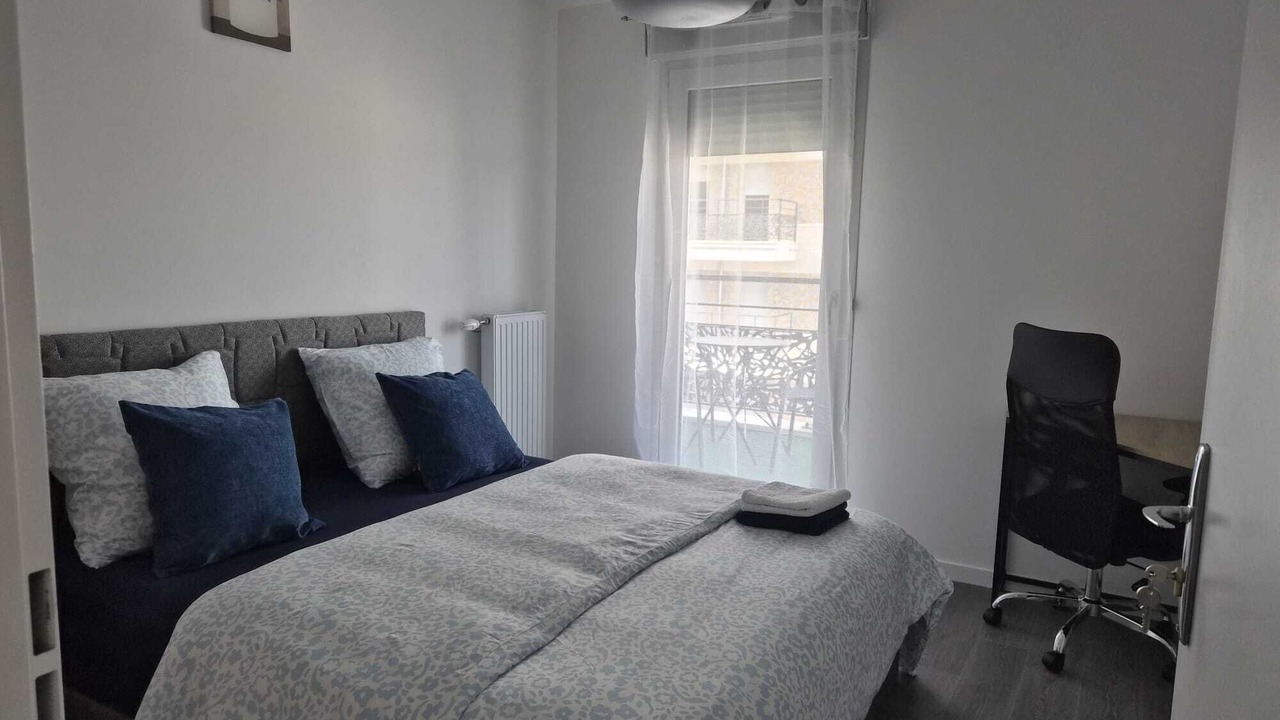Photo of Bedroom in Arnouville