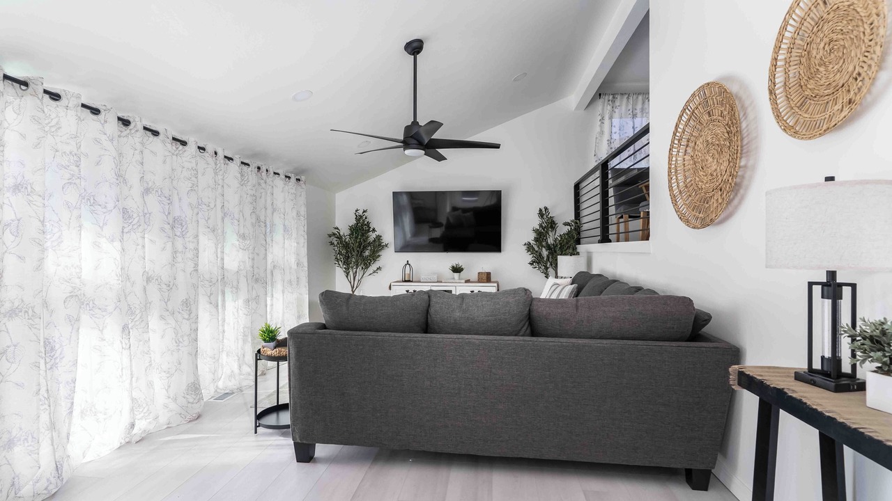 Photo of Livingroom in Farmington
