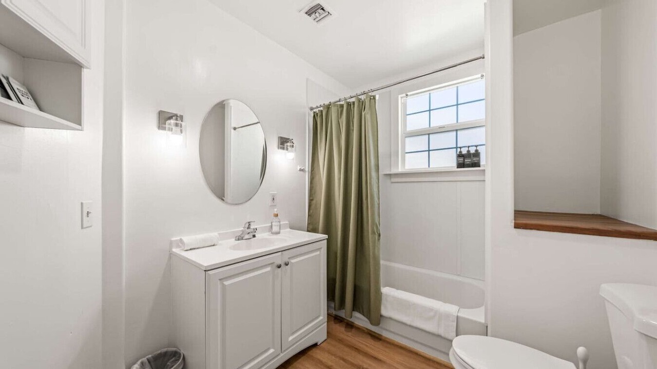 Photo of Bathroom in Hillcrest