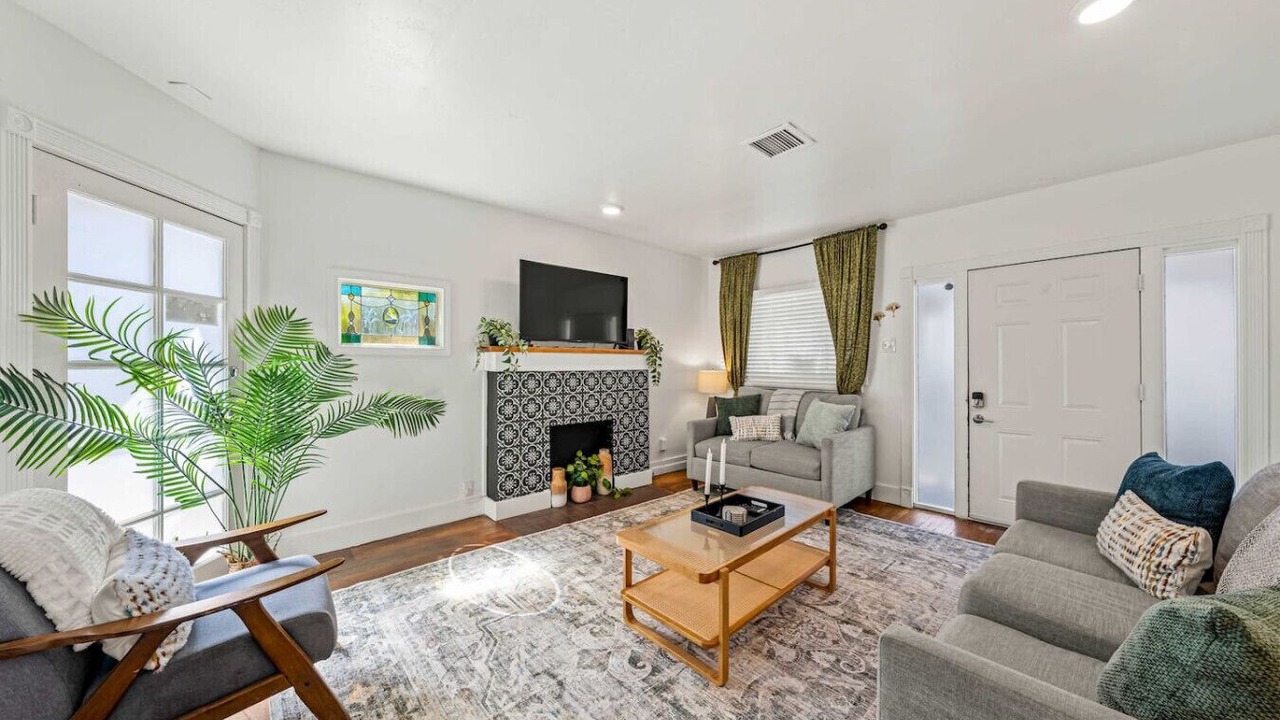 Photo of Livingroom in Hillcrest