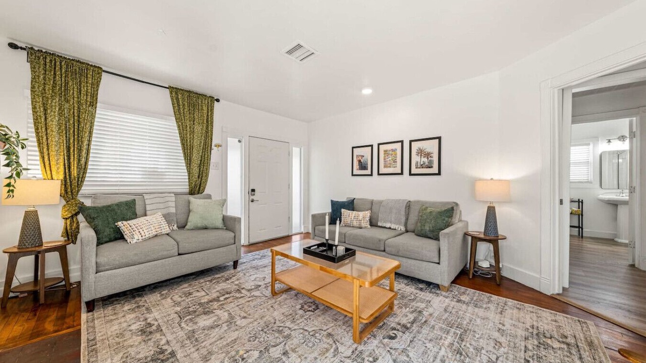 Photo of Livingroom in Hillcrest