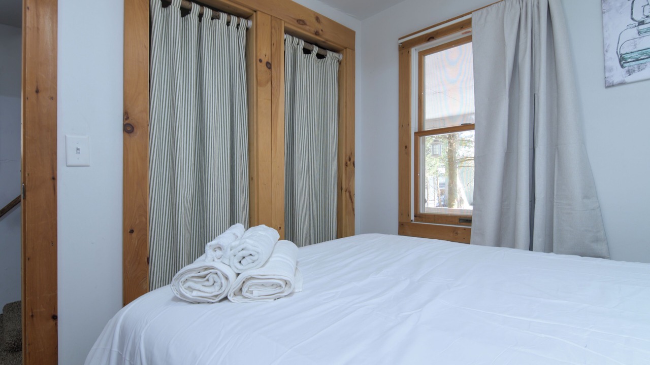Photo of Bedroom in Montgomery Center