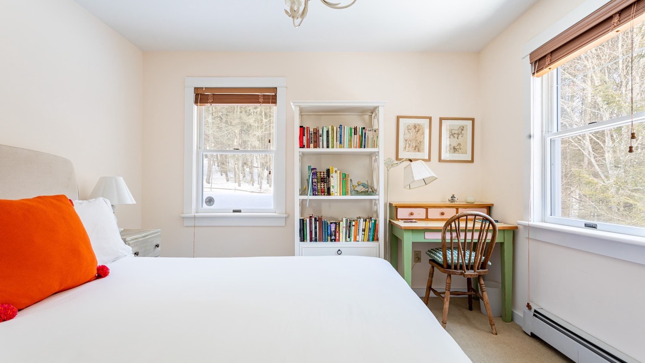 Photo of Bedroom in Livingston Manor