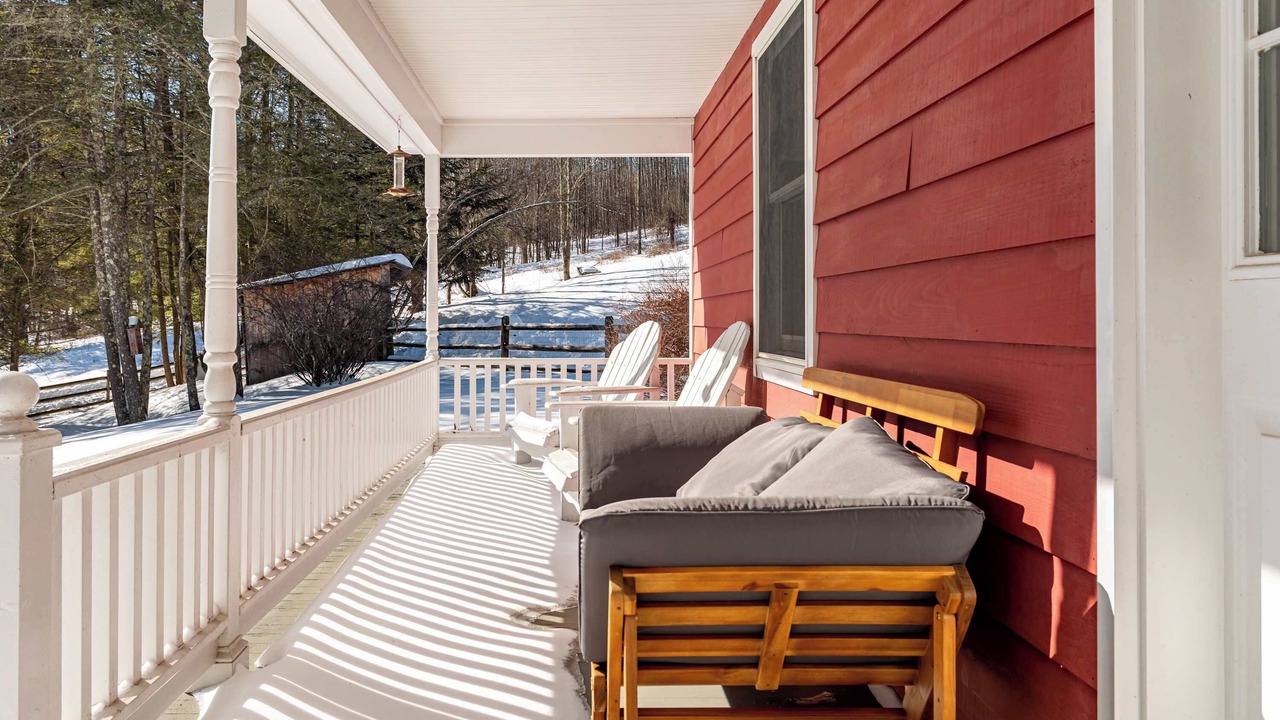 Photo of Patio Balcony in Livingston Manor