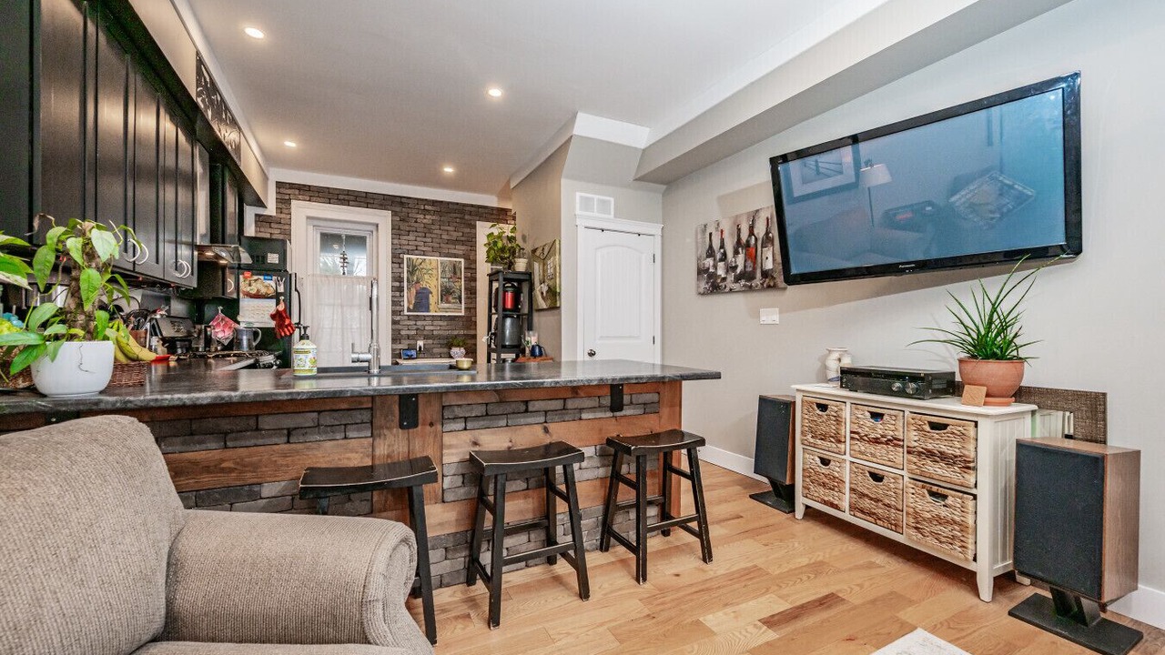 Photo of Livingroom in Elora