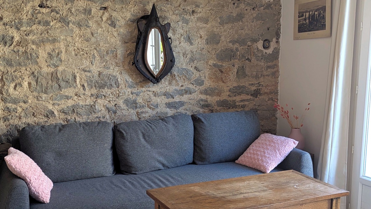 Photo of Livingroom in Orval sur Sienne