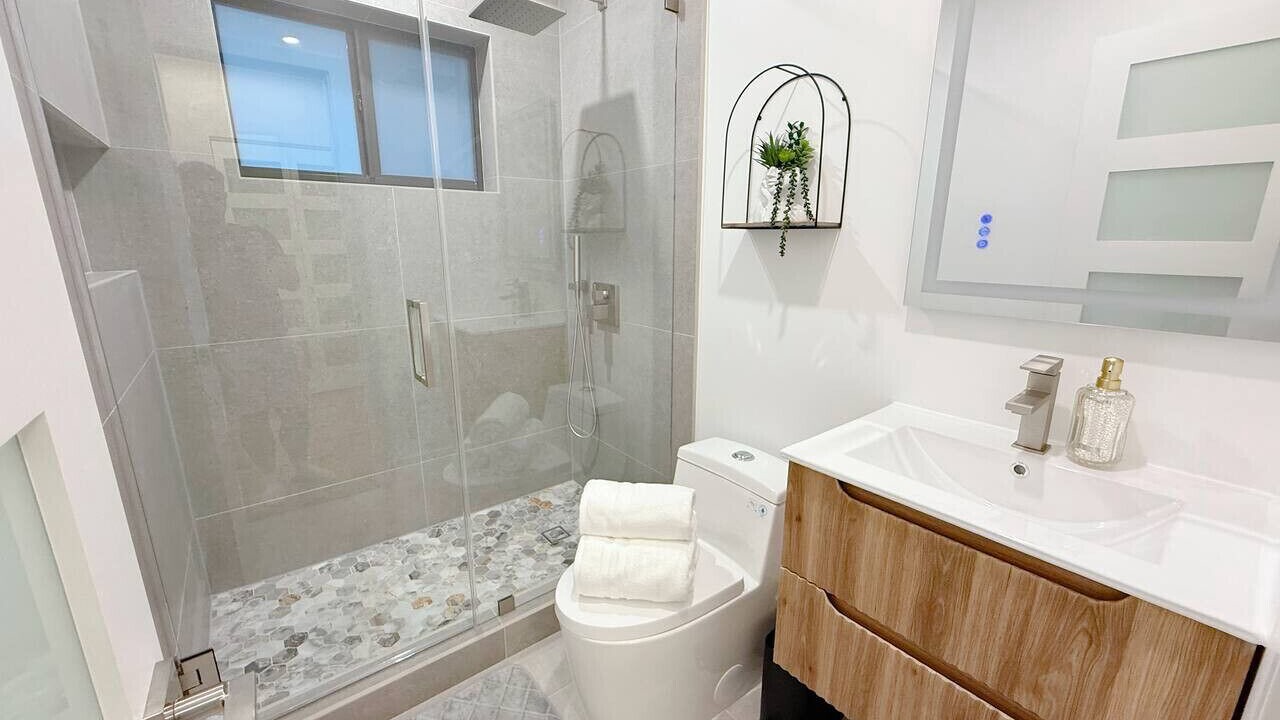 Photo of Bathroom in Coral Terrace
