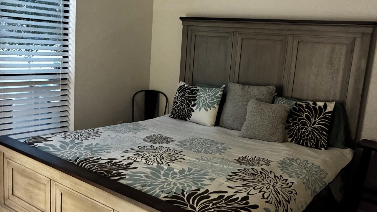 Photo of Bedroom in Astrodome