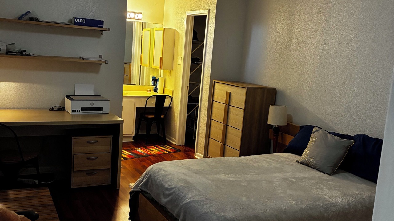 Photo of Bedroom in Astrodome