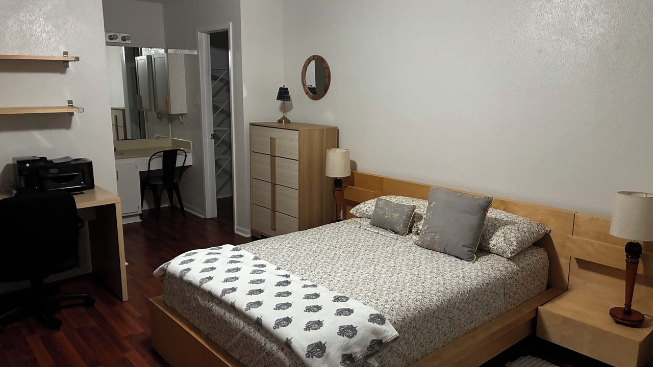 Photo of Bedroom in Astrodome