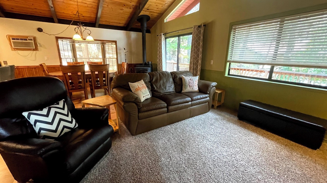 Photo of Livingroom in Pollock Pines