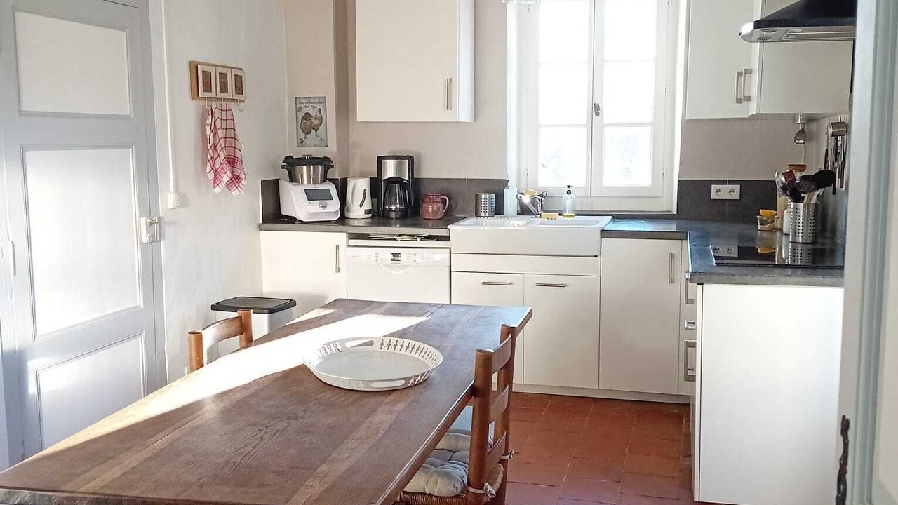 Photo of Kitchen in La Sauvetat-de-Saveres