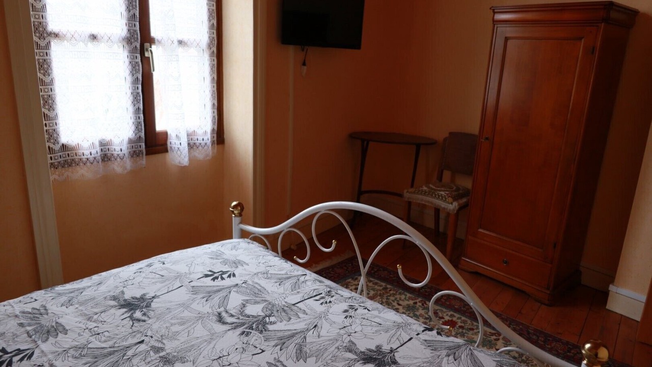 Photo of Bedroom in Briord