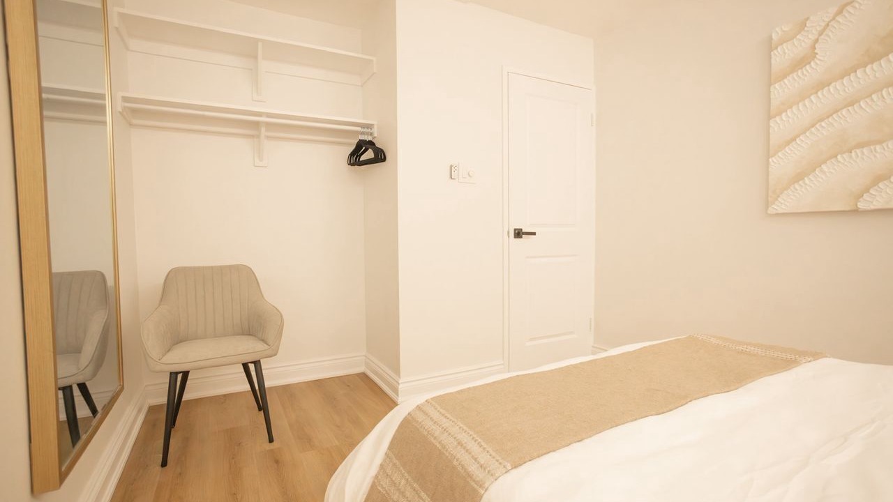 Photo of Bedroom in Ottawa Division