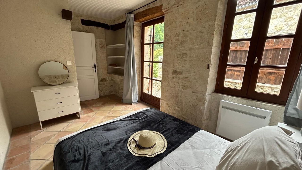 Photo of Bedroom in Pont-du-Casse