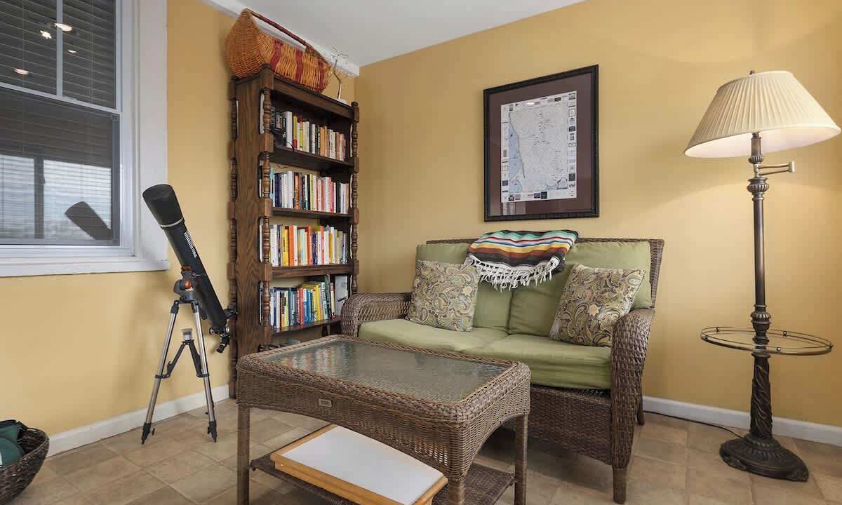 Photo of Livingroom in Rosedale