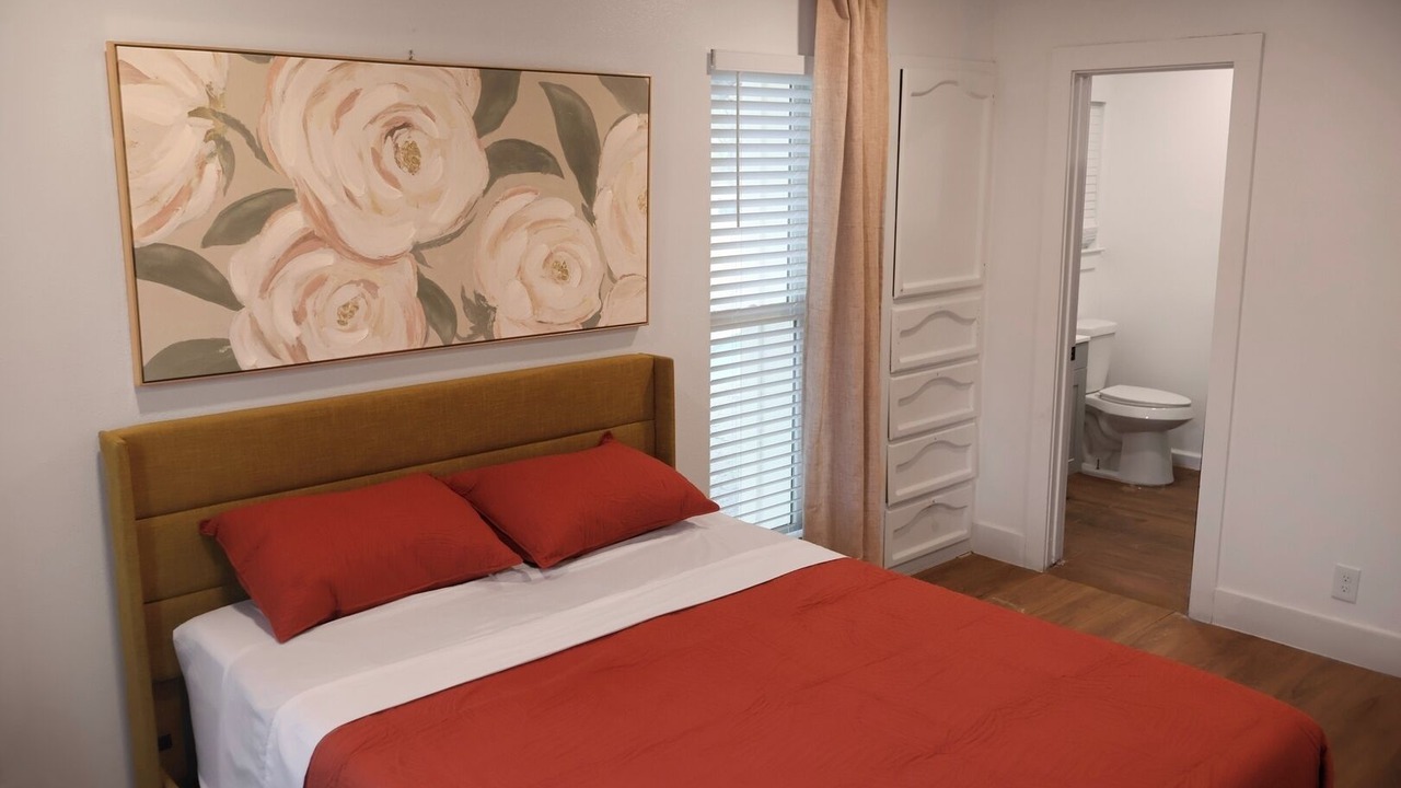 Photo of Bedroom in Hidden Creek