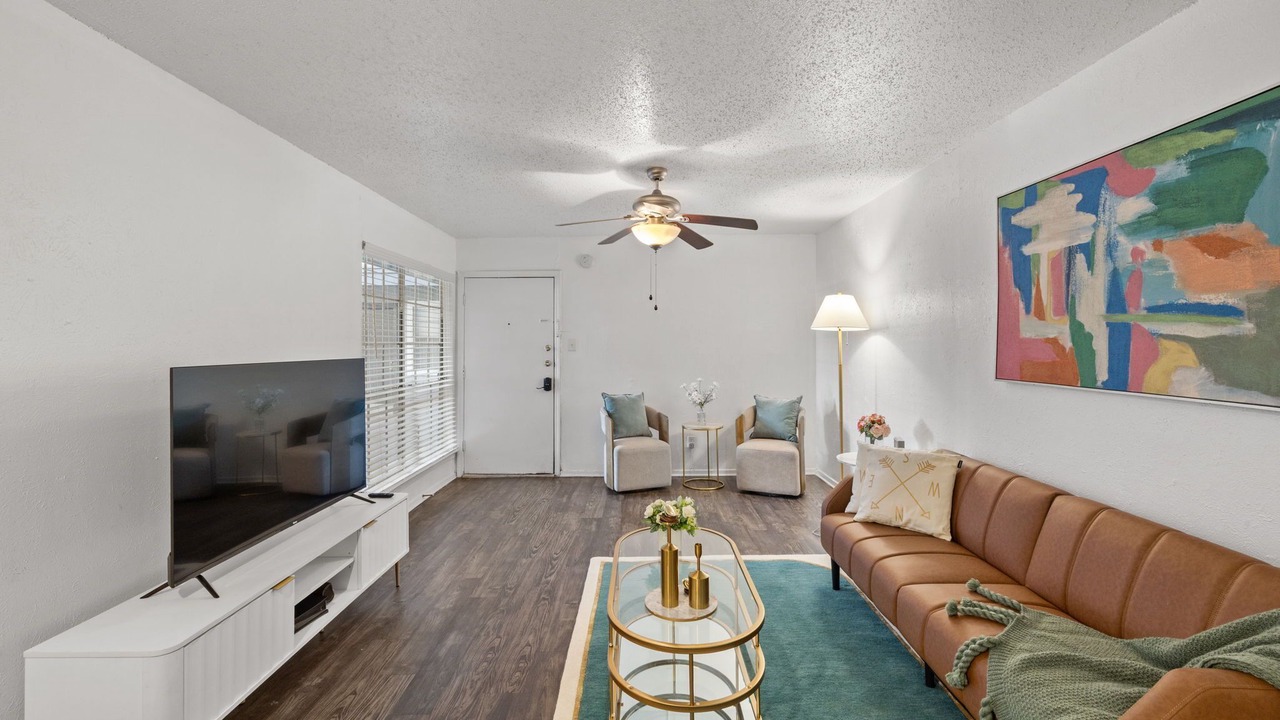 Photo of Livingroom in West Campus