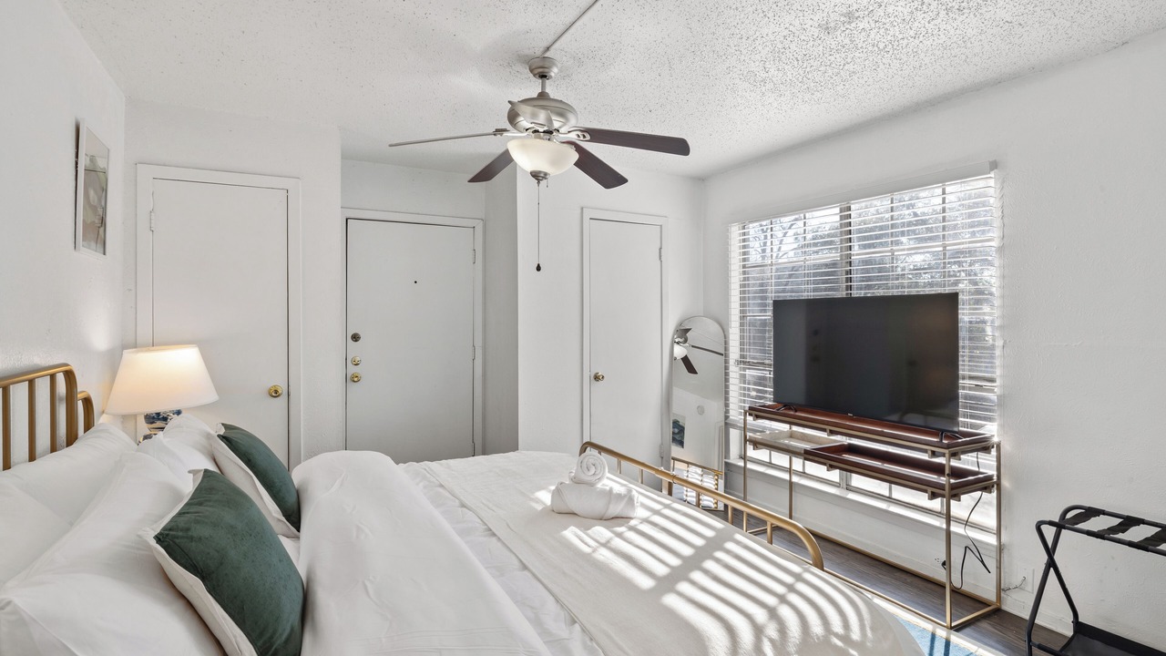 Photo of Bedroom in West Campus