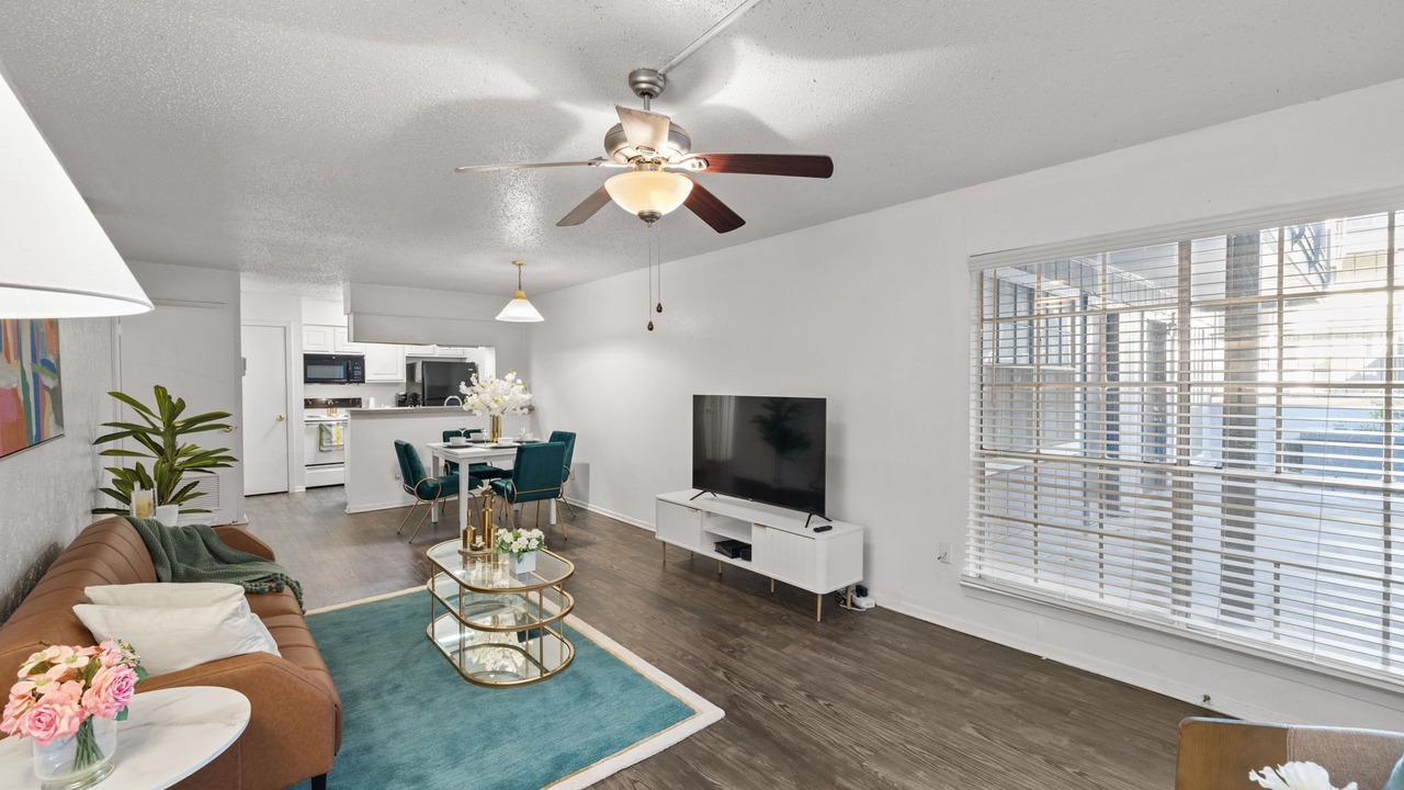 Photo of Livingroom in West Campus