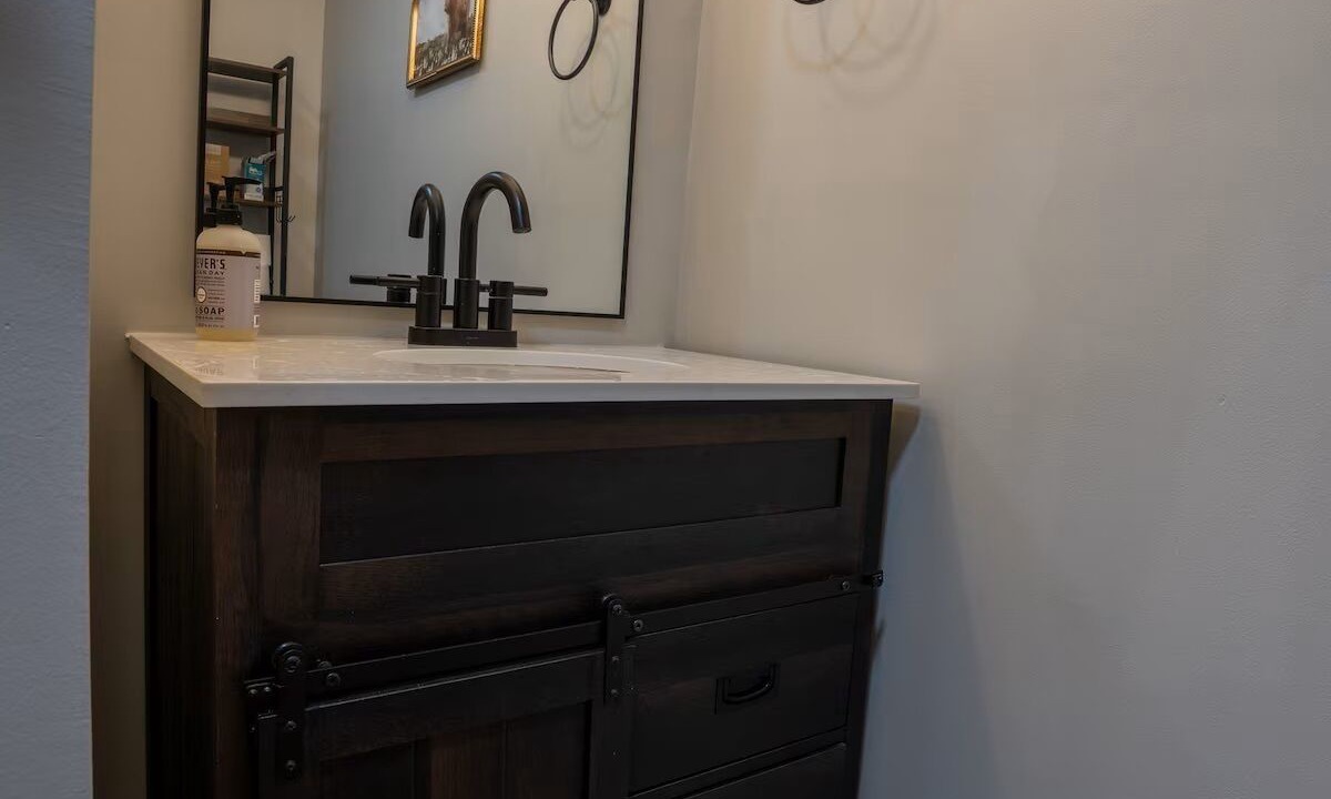 Photo of Bathroom in Springville