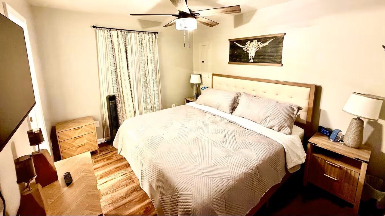 Photo of Bedroom in Springville
