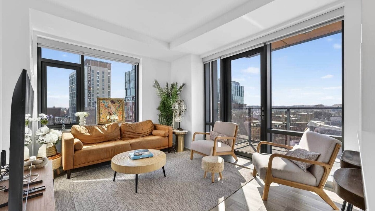 Photo of Livingroom in Shawmut