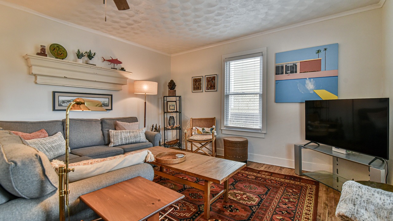 Photo of Livingroom in Historic Montford