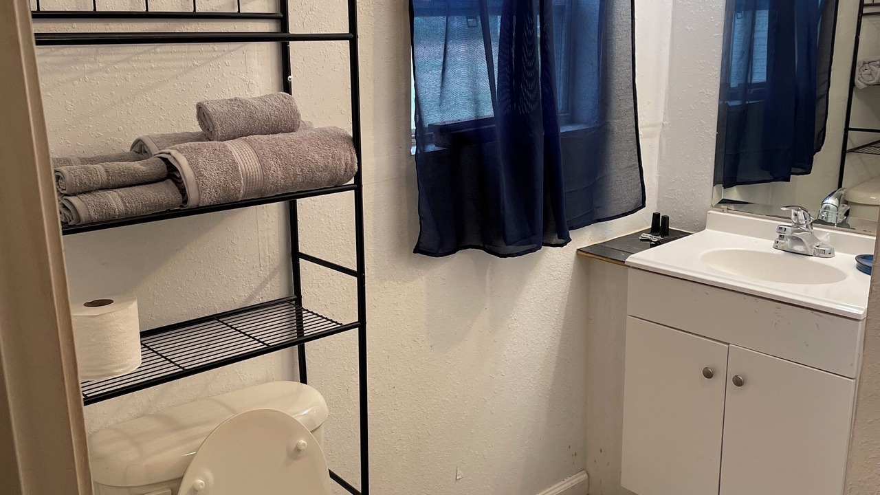Photo of Bathroom in New Deal
