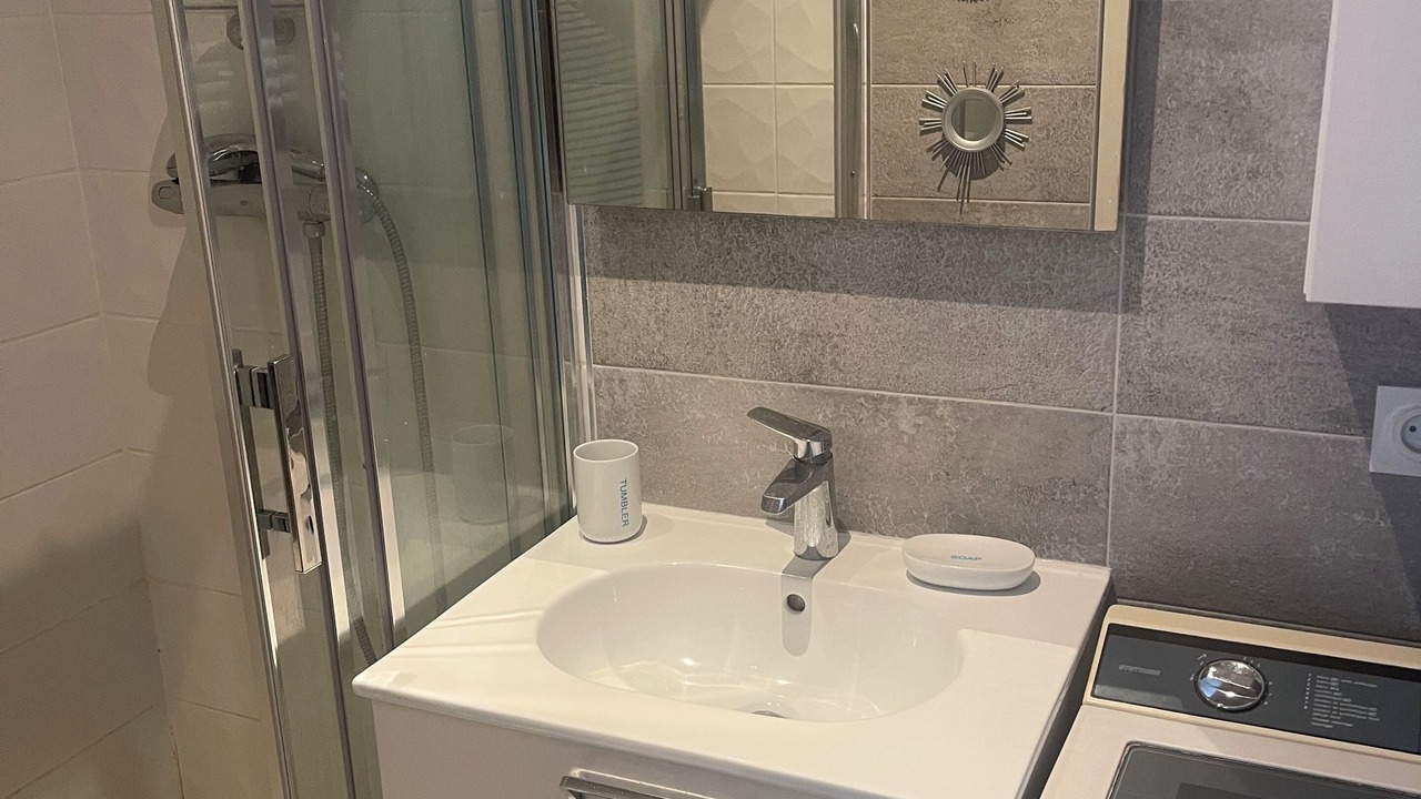 Photo of Bathroom in Carolles