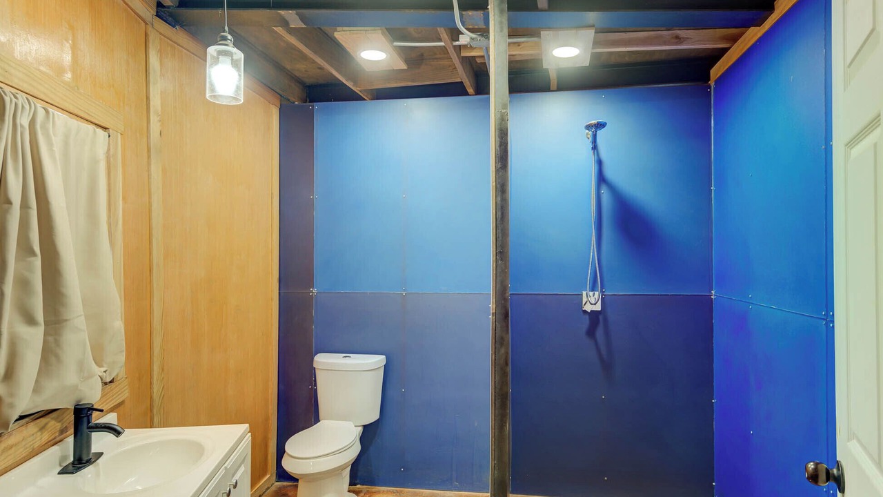 Photo of Bathroom in Minden